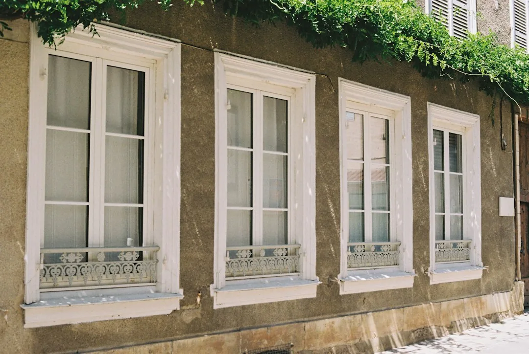 Artisan châssis à Charleroi : pose, sur mesure, rénovation